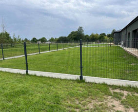 Tvorų, vartelių, vartų, automatikos ir pamatų įrengimas - Segmentinės tvoros - 3 Segmentinės tvoros - Tvorų, vartelių, vartų, automatikos ir pamatų įrengimas - 3
