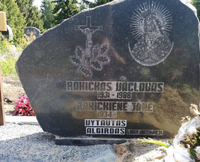 Raidžių kalimas ant paminklo kapinėse / Raidžių kalimas ant paminklo / Darbų pavyzdys ID 716701