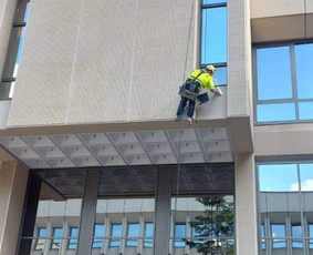 Fasadų, stogų, tarpblokinių siūlių remontas, Aukštalipiai - Dažymo darbai aukštyje - 3 Dažymo darbai aukštyje - Fasadų, stogų, tarpblokinių siūlių remontas, Aukštalipiai - 3