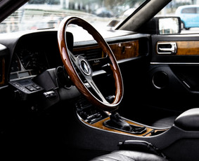 Retro automobilio Jaguar Xj6 nuoma - Renginiai, šventės - 3 Renginiai, šventės - Retro automobilio Jaguar Xj6 nuoma - 3