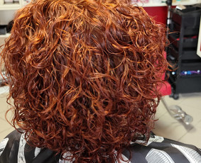 Plaukų garbanojimas - Vyrų moterų Kirpykla Žanlisa &Scaron;iauliuose - 4