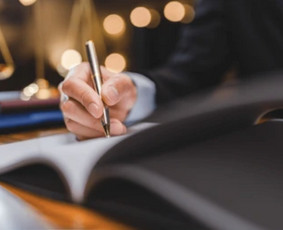 Profesionalios teisinės paslaugos - Paslaugos verslui - 2 Paslaugos verslui - Profesionalios teisinės paslaugos - 2