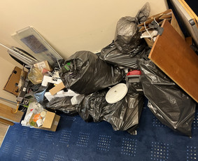 24/7 Perkraustymo paslaugos, baldų pervežimas, utilizavimas - Šiukšlių išvežimas - 1 Šiukšlių išvežimas - 24/7 Perkraustymo paslaugos, baldų pervežimas, utilizavimas - 1