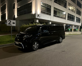 Keleivių pervežimas mikroautobusais su vairuotoju / JustGo / Darbų pavyzdys ID 3607905