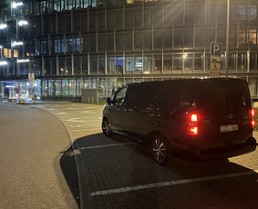 Keleivių pervežimas mikroautobusais su vairuotoju / JustGo / Darbų pavyzdys ID 3607951