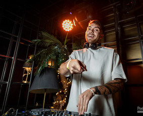 Renginių vedėjas su Dj / Tarun / Darbų pavyzdys ID 3612419