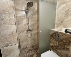 Nestandartinių dušų, led veidrodžių, terasų, stiklinimas. / Meltglas, MB / Darbų pavyzdys ID 3614971