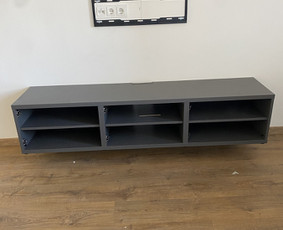 Virtuvių ir kitų korpusinių baldų surinkimas - Daiktų kabinimas - 1 Daiktų kabinimas - Virtuvių ir kitų korpusinių baldų surinkimas - 1