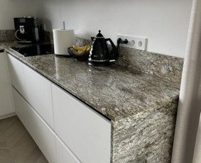 Stalviršiai, interjero detalės iš natūralaus akmens - Akmens stalviršiai - 2 Akmens stalviršiai - Stalviršiai, interjero detalės iš natūralaus akmens - 2