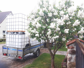 Vandens atvežimas statyboms baseinams šuliniams. / 1000L talpos ibc konteineriai atveža vandenį / Darbų pavyzdys ID 3619603