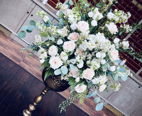 Dekoruojame šventes: vestuves, krikštynas, jubiliejus - Bažnyčios puošimas - 3 Bažnyčios puošimas - Dekoruojame šventes: vestuves, krikštynas, jubiliejus - 3