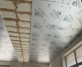 Sandarus šiltinimas purškiamomis poliuretano putomis / MB Jopura / Darbų pavyzdys ID 3626737