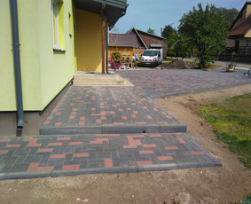 Trinkelių klojimas, laiptų statymas
