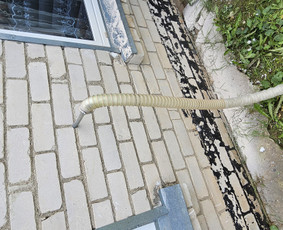 Šiltinimas biria vata - Rąstinių sienų šiltinimas - 1 Rąstinių sienų šiltinimas - Šiltinimas biria vata - 1