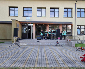 Mobili scena, įgarsinimo paslaugos, šviesos aparatūra - Apšvietimo, įgarsinimo paslaugos - 1 Apšvietimo, įgarsinimo paslaugos - Mobili scena, įgarsinimo paslaugos, šviesos aparatūra - 1