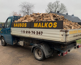 Malkos maišeliuose (sausos), po 6 erdm savivarčiu (sausos) - Malkos: gamyba, pristatymas - 2 Malkos: gamyba, pristatymas - Malkos maišeliuose (sausos), po 6 erdm savivarčiu (sausos) - 2