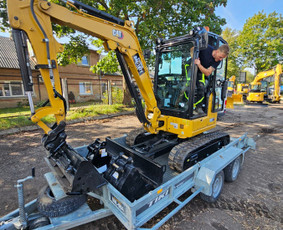 "Cat" technikos nuoma be operatorių. Dirbame visoje Eu! / UAB "Baltrenta" / Darbų pavyzdys ID 3641333