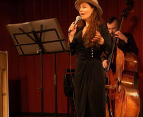 Anna Sharifa Jazz / Cover Band - Muzikantai, dainininkai, grupės - 3 Muzikantai, dainininkai, grupės - Anna Sharifa Jazz / Cover Band - 3