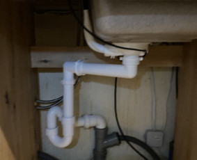 Virtuvių ir kitų korpusinių baldų surinkimas - Smulkūs santechnikos darbai - 1 Smulkūs santechnikos darbai - Virtuvių ir kitų korpusinių baldų surinkimas - 1