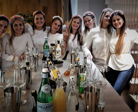 Mobilus baras, kokteilių gaminimo pamoka, taurių piramidė / HELLO BAR / Darbų pavyzdys ID 738867