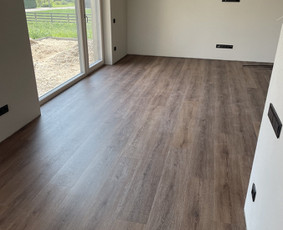 Vinilas,pvc,kilimine danga,plintusai,isliginamasis / Arnas / Darbų pavyzdys ID 3656775