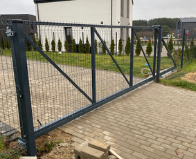 Vartu,varteliu gamyba,montavimas,banketės stulpu betonavimas / Darius / Darbų pavyzdys ID 3665153