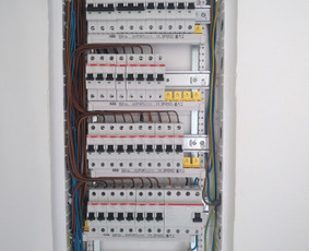 Instaliacija, saulės elektrinės, rangovo aktai, varžų matav - Skubus elektriko iškvietimas - 1 Skubus elektriko iškvietimas - Instaliacija, saulės elektrinės, rangovo aktai, varžų matav - 1