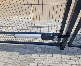 Metalinių tvorų, kiemo vartų gamyba - Vartų automatika, montavimas - 2 Vartų automatika, montavimas - Metalinių tvorų, kiemo vartų gamyba - 2