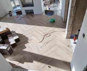 Viskas iš medžio,gipso ir netik - Laminato klojimas - 1 Laminato klojimas - Viskas iš medžio,gipso ir netik - 1