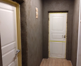 Sienų tinkavimas - Vidaus apdailos darbai, tinkavimas natūraliu molio tinku. - 4