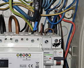 Elektriko paslaugos - Skubus elektriko iškvietimas - 1 Skubus elektriko iškvietimas - Elektriko paslaugos - 1