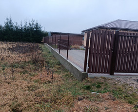 Montuojam segmentines ir metaliniu tvoralenčių tvoras / Arvydas / Darbų pavyzdys ID 3687609
