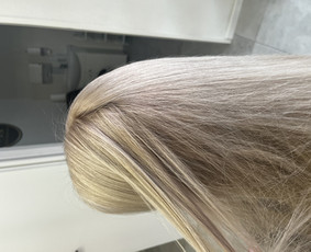 Plaukų kirpimai ir dažymai - Dažymas sruogelėmis - 3 Dažymas sruogelėmis - Plaukų kirpimai ir dažymai - 3