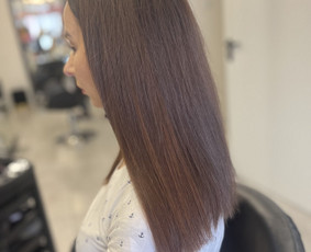 Plaukų kirpimai ir dažymai - Plaukų priauginimas - 1 Plaukų priauginimas - Plaukų kirpimai ir dažymai - 1