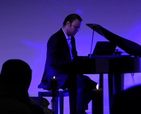 Džiazo pianistas ir grupė / Linas Karaliūnas / Darbų pavyzdys ID 3705151