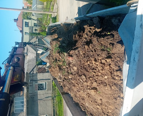 Keturašio savivarčio su kranu ir greiferiniu kaušu paslaukos - Birių krovinių pervežimas - 4 Birių krovinių pervežimas - Keturašio savivarčio su kranu ir greiferiniu kaušu paslaukos - 4