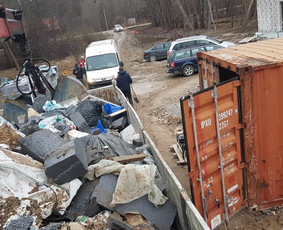 Šiukšlių išvežimas - Keturašio savivarčio su kranu ir greiferiniu kaušu paslaukos - 1