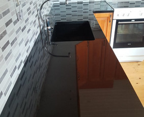 Akmens stalviršiai - Akmens masės, marmuro, granito darbai - 2 Akmens masės, marmuro, granito darbai - Akmens stalviršiai - 2