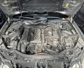 Automobiliu plovykla variklių plovimas iš viršaus ir apačios - Cheminis salono valymas - 2 Cheminis salono valymas - Automobiliu plovykla variklių plovimas iš viršaus ir apačios - 2