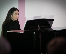 Privačios fortepijono pamokos - Muzikos mokytojai - 2 Muzikos mokytojai - Privačios fortepijono pamokos - 2
