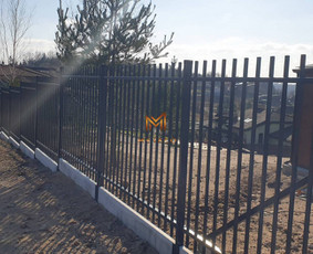 Tvoros ir vartai: Šukos, Zetta, Klasika, Polisadas, Rombas - Tvoros pamatai, betonavimas - 3 Tvoros pamatai, betonavimas - Tvoros ir vartai: Šukos, Zetta, Klasika, Polisadas, Rombas - 3