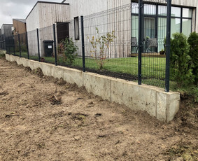 Įvairių tipu tvoru montavimas, terasu, stoginių montavimas. - Betoninės tvoros - 1 Betoninės tvoros - Įvairių tipu tvoru montavimas, terasu, stoginių montavimas. - 1