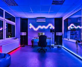 Dj - Garsas - Apšvietimas - Mokymai - Tech Aptarnavimas - DJ mokykla - 1 DJ mokykla - Dj - Garsas - Apšvietimas - Mokymai - Tech Aptarnavimas - 1