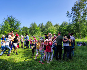 Žygiai vaikams, paaugliams, šeimoms su žaidimais miškuose / Robertas Janovskis / Darbų pavyzdys ID 3729873