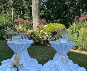 Šampano piramidė ir Vaišinimo staliukai po ceremonijos / Aušra Šniukštė - Stalo koja / Darbų pavyzdys ID 3732445