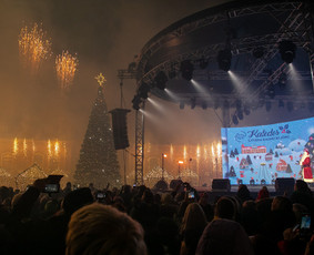 Renginių Techninis Aptarnavimas Jūsų šventei - Scenos nuoma - 2 Scenos nuoma - Renginių Techninis Aptarnavimas Jūsų šventei - 2