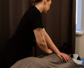 Masažuotoja - Kineziterapeutė - Klasikinis nugaros masažas - 1 Klasikinis nugaros masažas - Masažuotoja - Kineziterapeutė - 1