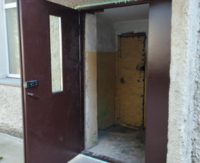 Metalinės durys, gamyba - &Scaron;arvuotos buto durys, laiptinės, rūsio, lauko, ginklinės dur - 2