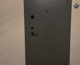 Durų montavimas - &Scaron;arvuotos buto durys, laiptinės, rūsio, lauko, ginklinės dur - 4