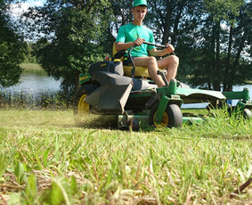 Žolės pjovimas - !Vejos įrengimas, aplinkos tvarkymas Utenos raj. - 1